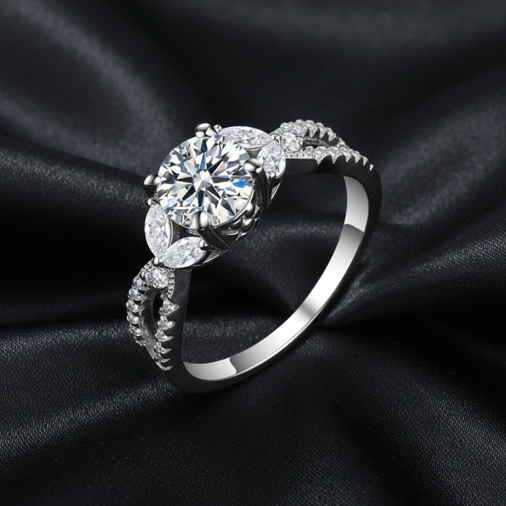 Trendy Hollow Micro-Set Zircon Ring