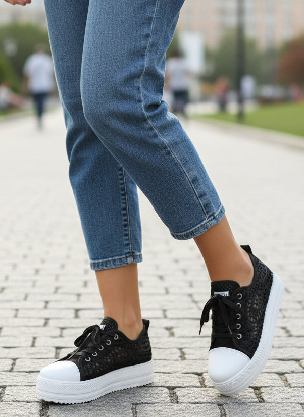 Elevated Casual Canvas Shoes - Breathable Mesh