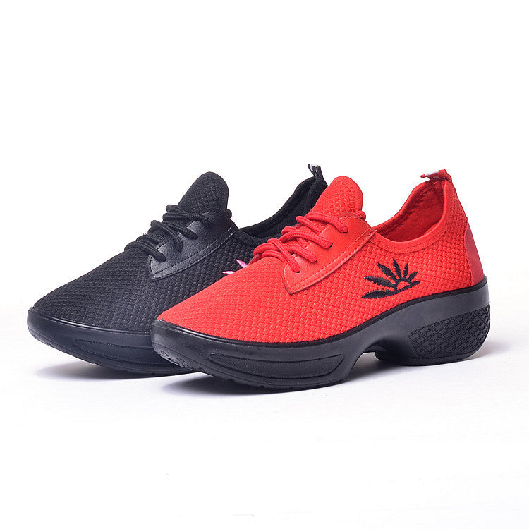 Casual Women's Sneakers/ Running Shoes