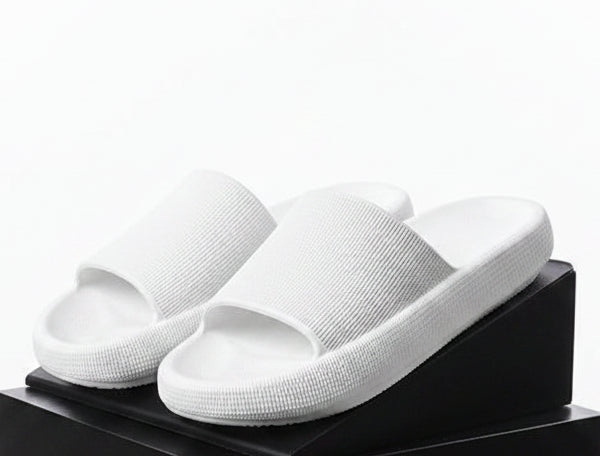 Unisex Thick-Sole Slippers