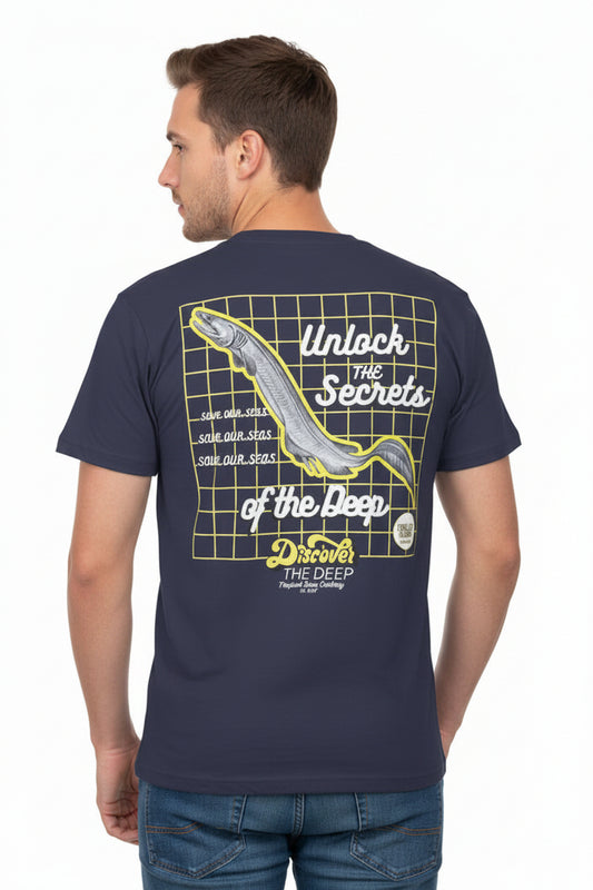 Discover the Deep - Frilled Shark Edition Pocket T-shirt