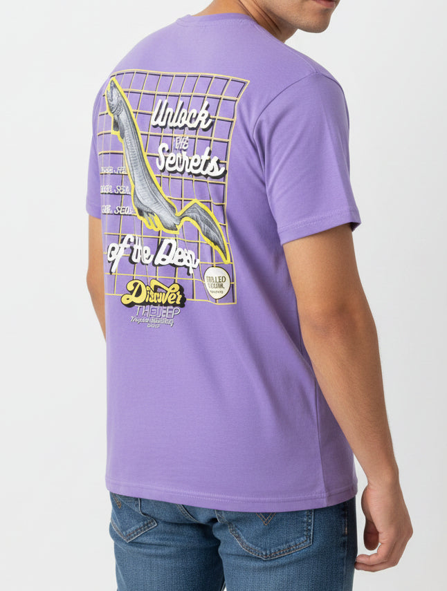 Discover the Deep - Frilled Shark Edition Pocket T-shirt