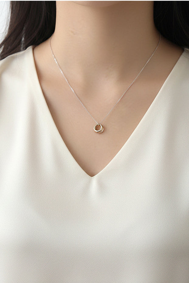 Minimalist Silver Circle Pendant Necklace